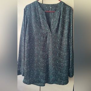 Women’s top. Never worn.